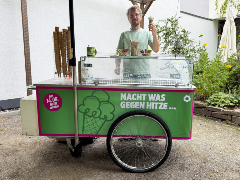 Infostand zum Thema Hitze und Klimaschutz