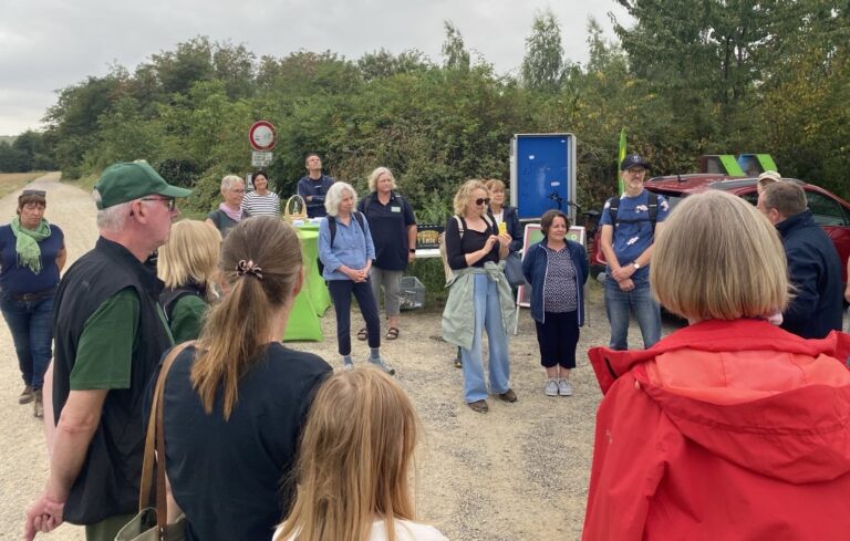 Vogelstimmenexkursion mit Oliver Krischer in der Indeaue 🐦🌿