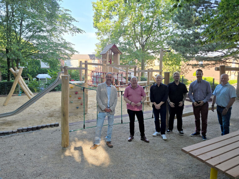 Drei Spielplätze in Düren umfassend modernisiert