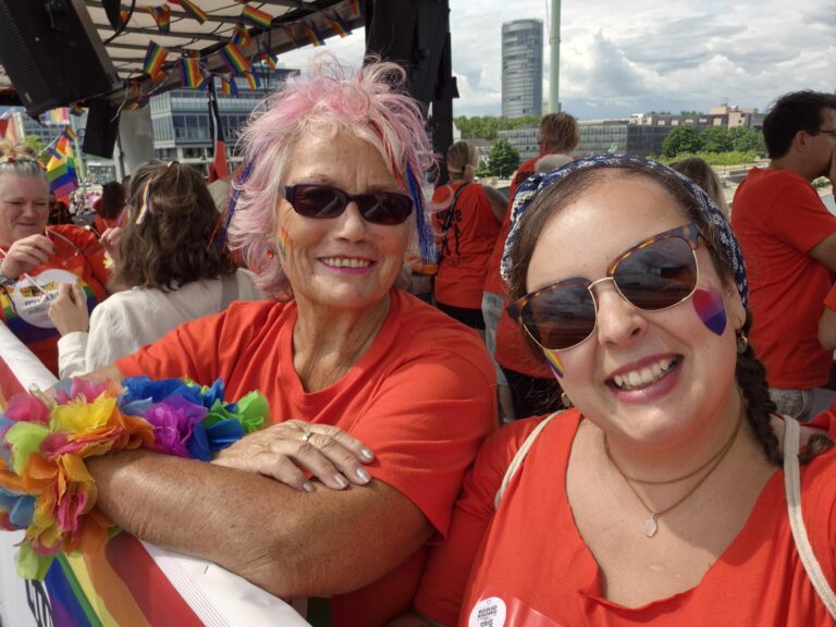 Grüne Düren mit der Stadt beim CSD in Köln